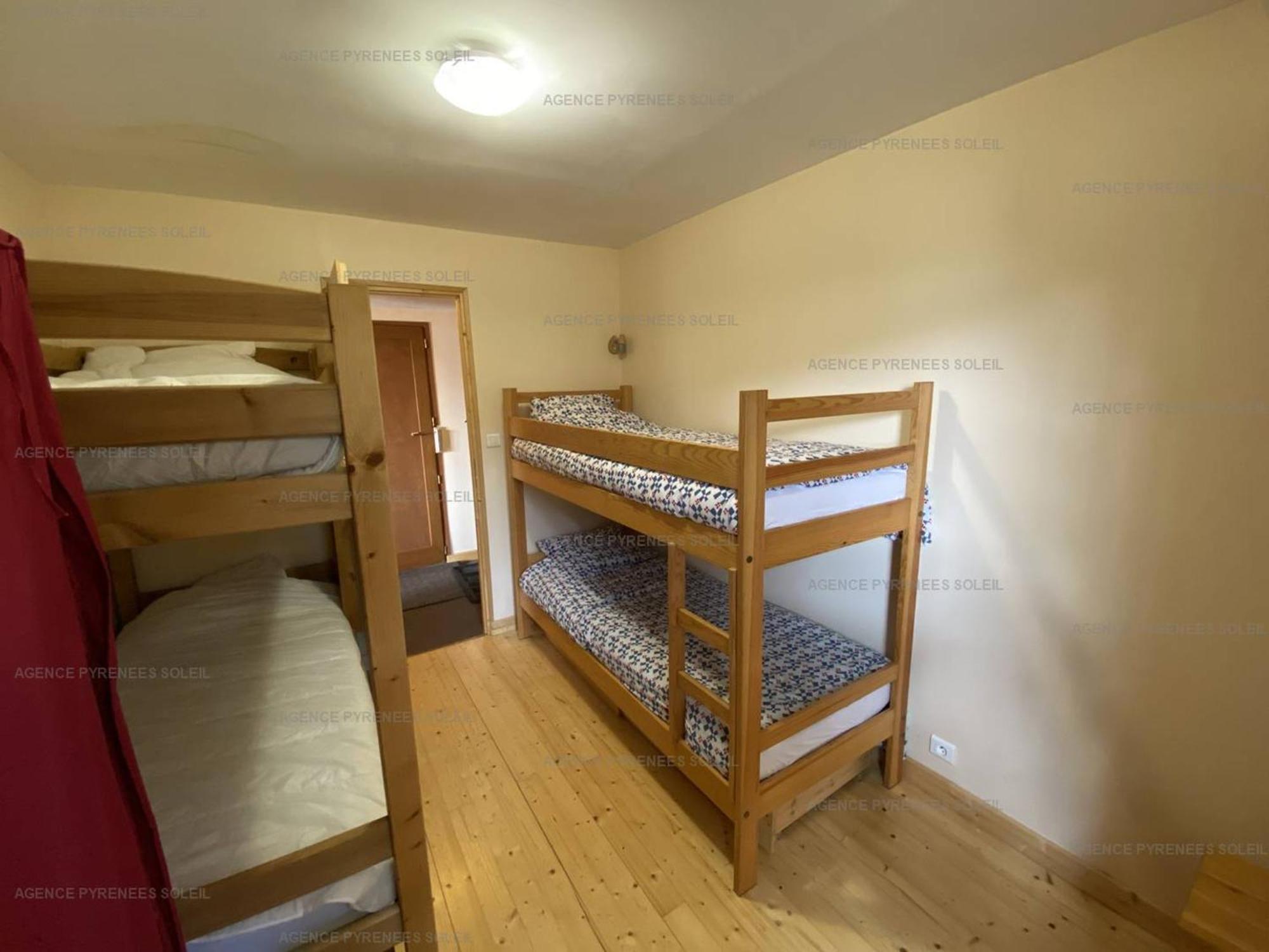 F4 Bas De Chalet Avec Terrasse Et Parking - Les Angles - Fr-1-295-143 Eksteriør bilde
